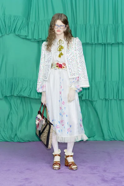 Look 42